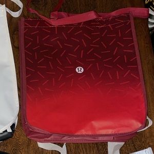 Lululemon reusable bags
